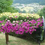 Fleuri Mit Einer Herrlichen Aussicht By Interhome Dom wakacyjny *